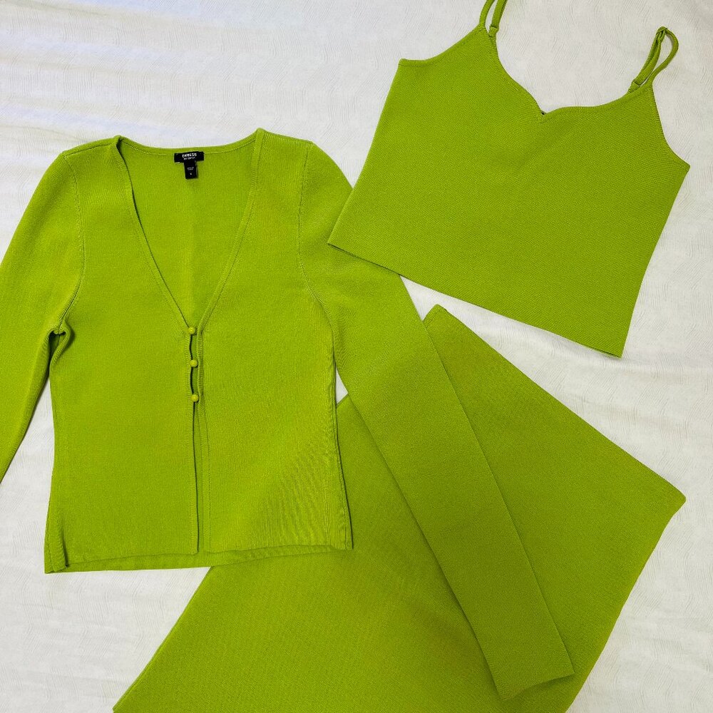 Sleek Express Body Contour Green 3-Piece Set: Tank, Pencil Skirt, and Cardigan